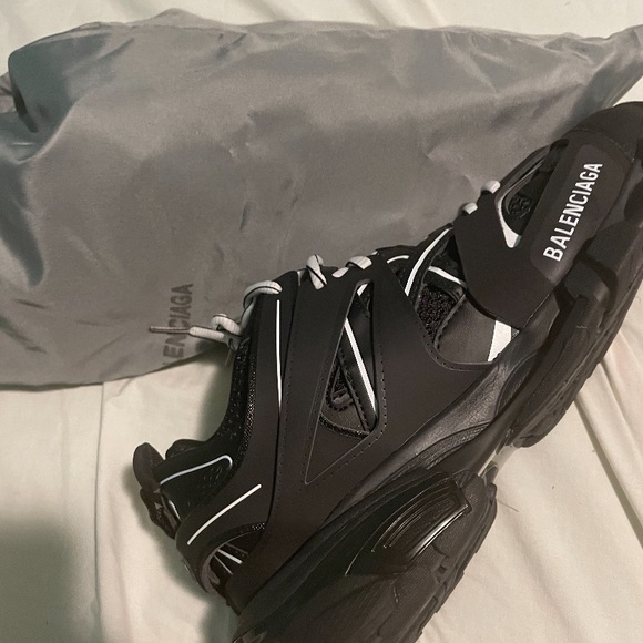 Black Balenciagas tracks,size 9,Worn - Picture 1 of 2